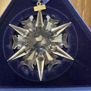 Swarovski 2002 Christmas ornament